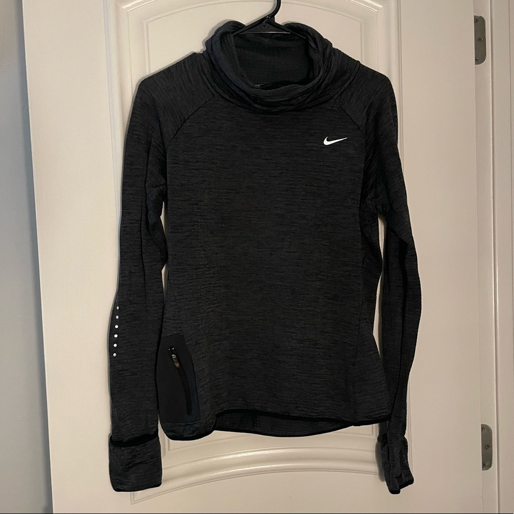 Nike pullover